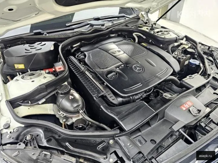 Mercedes-Benz E-Class 6