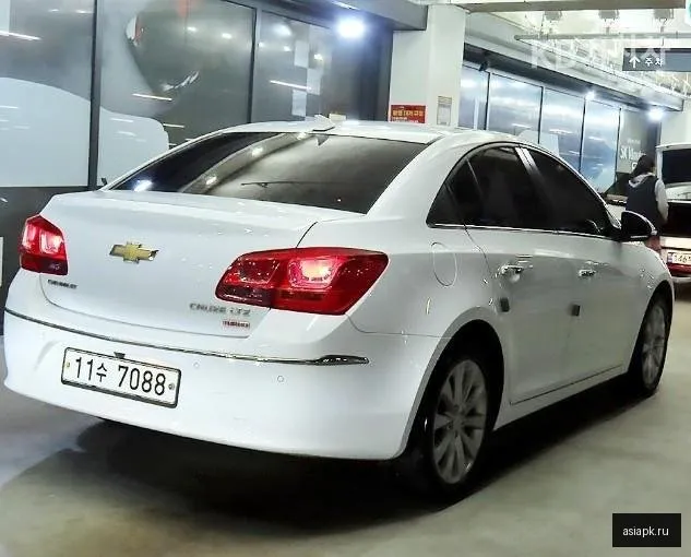 Chevrolet Cruze 4