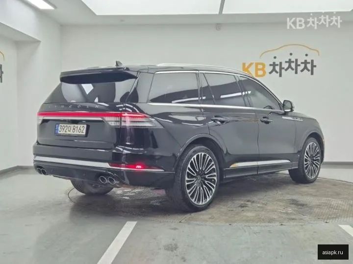 Lincoln Aviator 4