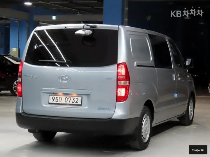 Hyundai Starex 5
