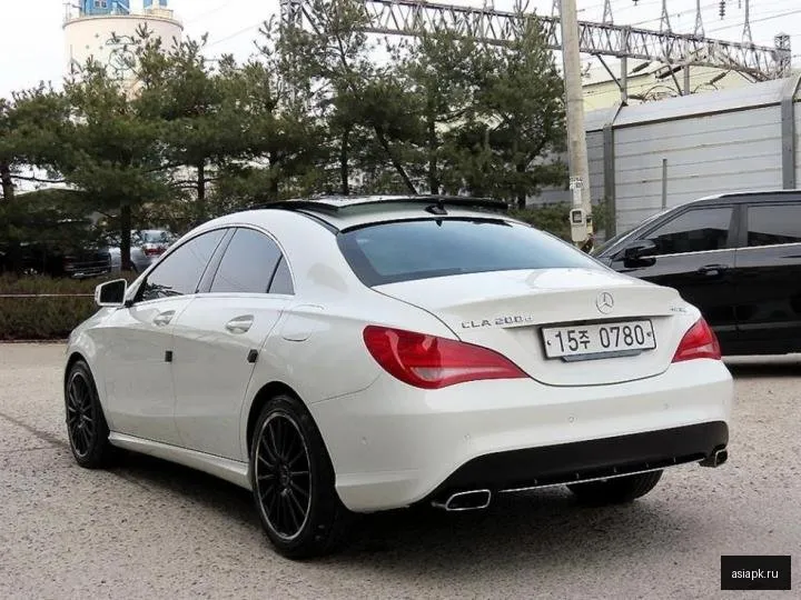 Mercedes-Benz CLA-Class 3