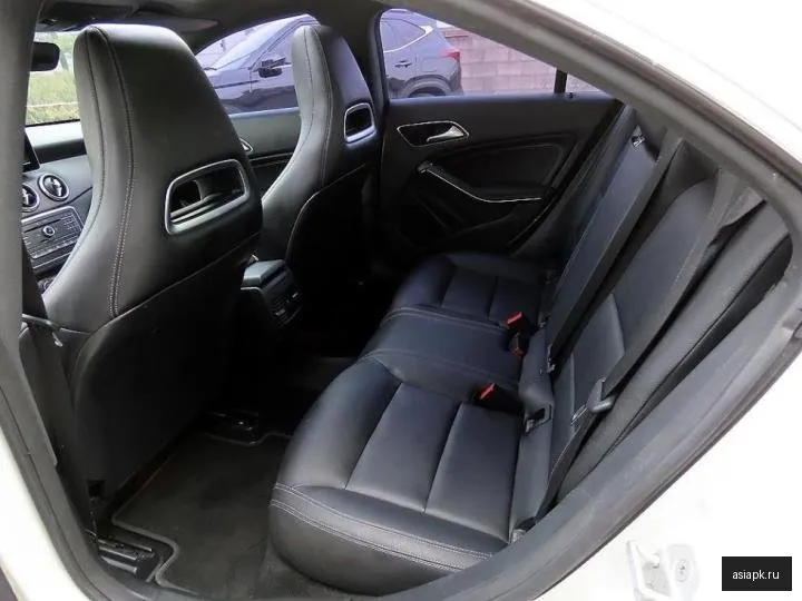 Mercedes-Benz CLA-Class 6