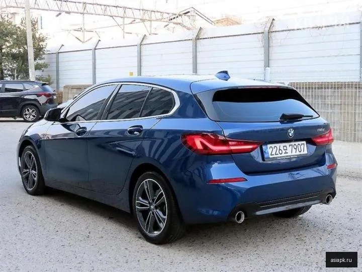 BMW 1-Series 3
