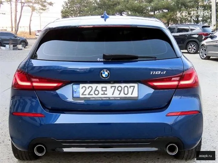 BMW 1-Series 4