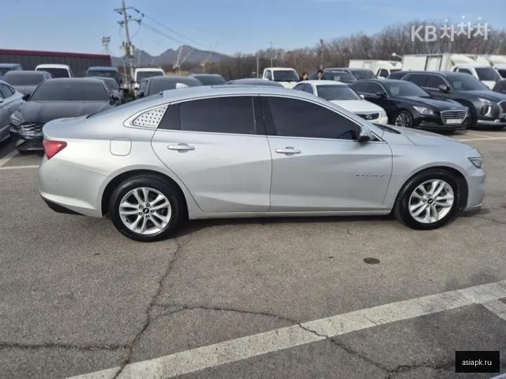 Chevrolet Malibu 4