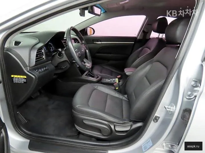 Hyundai Avante 5