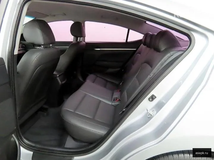 Hyundai Avante 6