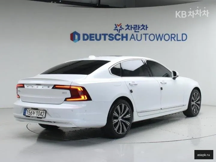 Volvo S90 2