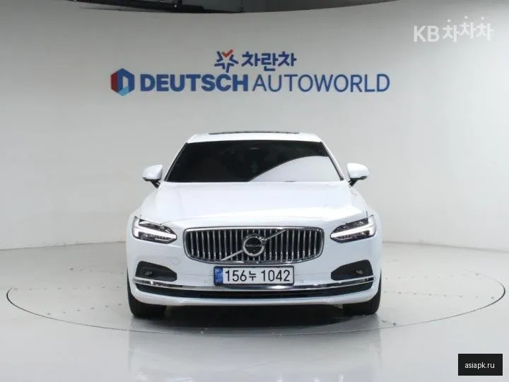 Volvo S90 3