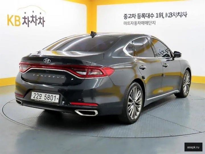 Hyundai Grandeur 4