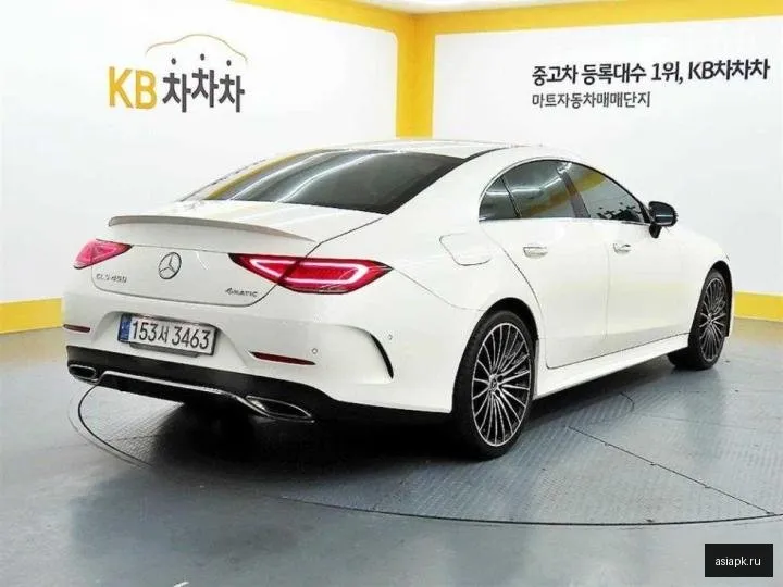 Mercedes-Benz CLS-Class 4