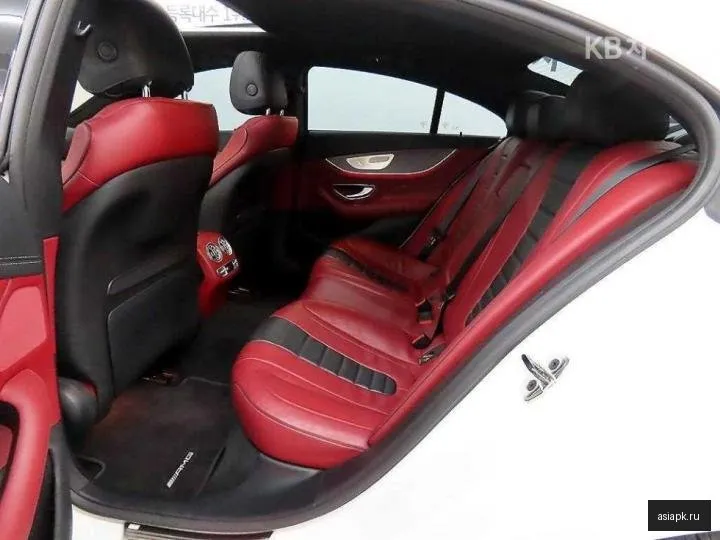 Mercedes-Benz CLS-Class 6