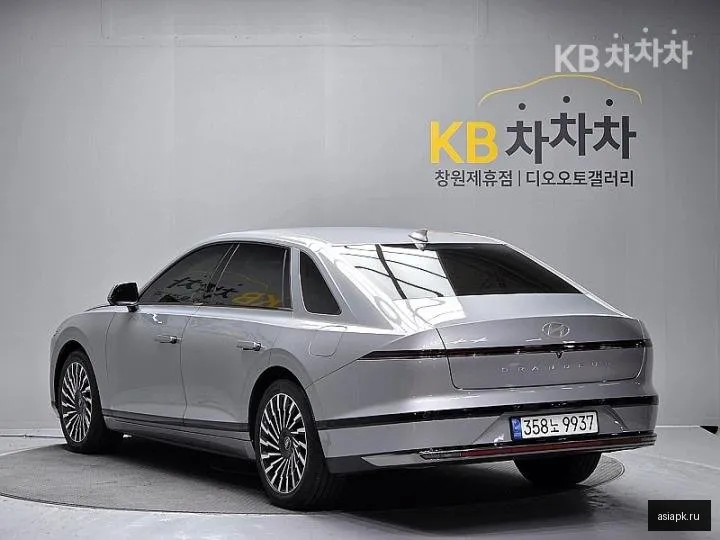 Hyundai Grandeur 6