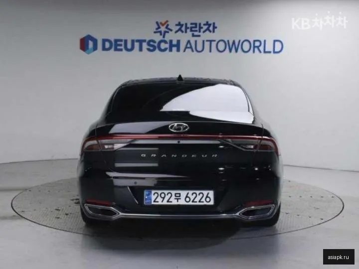 Hyundai Grandeur 4