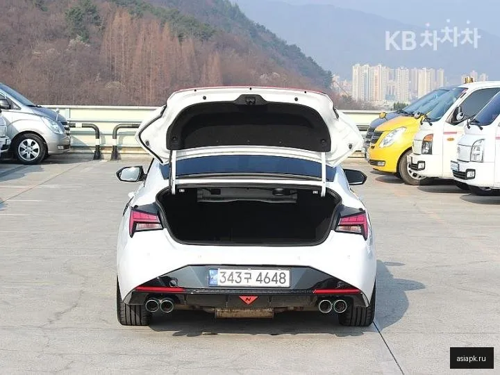 Hyundai Avante 4