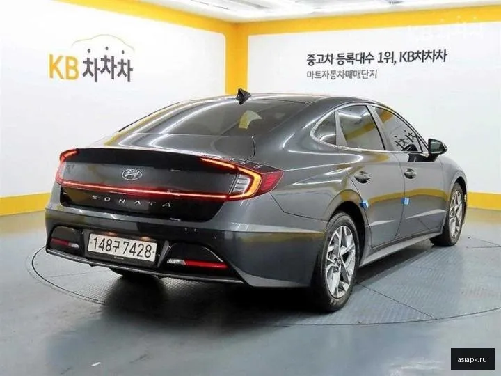Hyundai Sonata 4