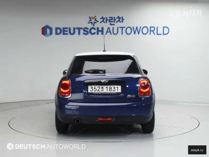 MINI Hatch 4