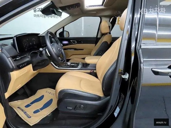 Kia Carnival 5