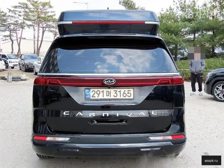 Kia Carnival 4