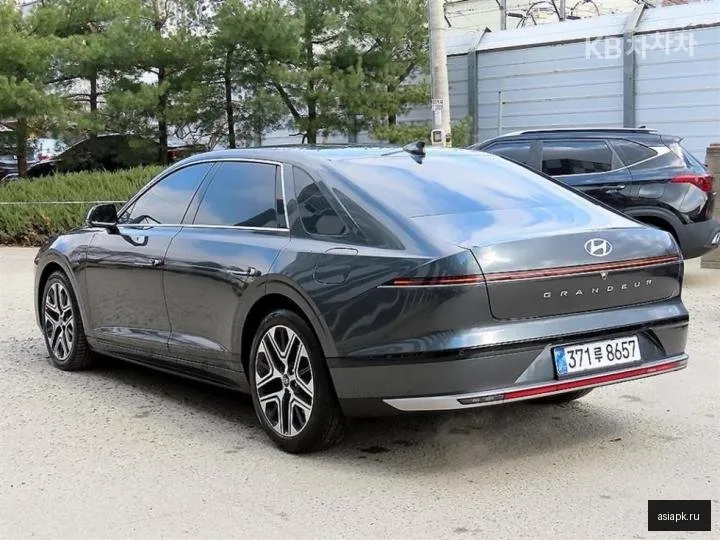 Hyundai Grandeur 3