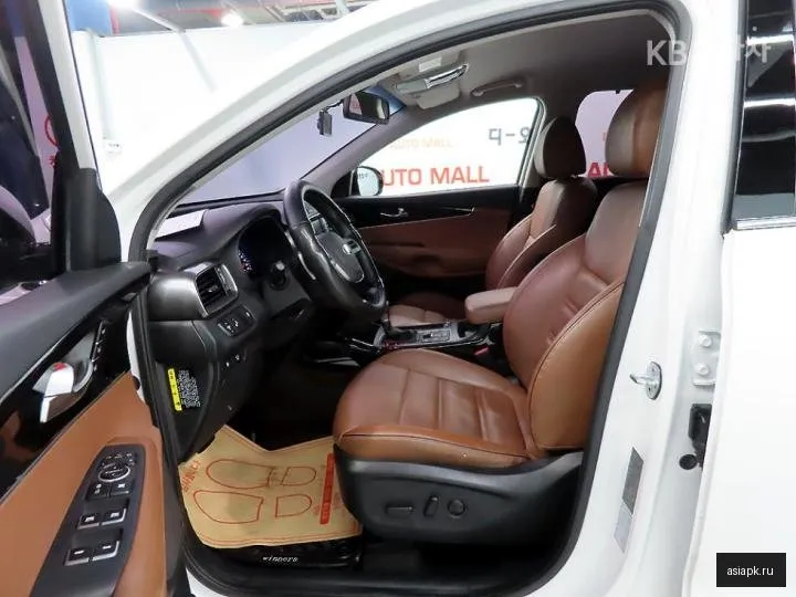 Kia Carnival 6