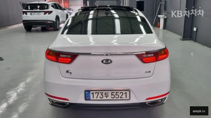 Kia K7 4