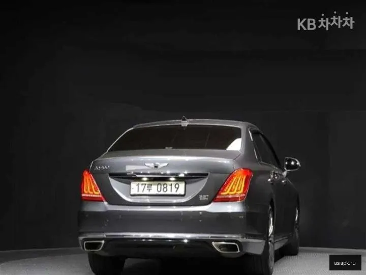 Genesis G90 4