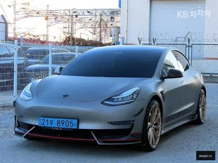 tesla Model 3 2