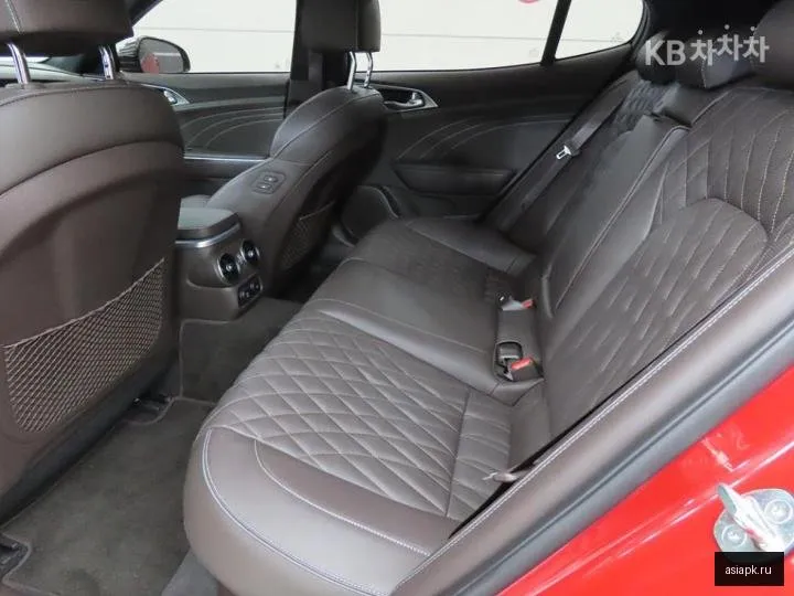 Kia Stinger 6