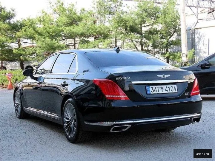 Genesis G90 3