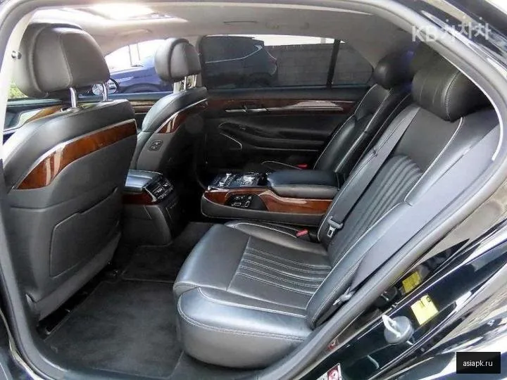 Genesis G90 6