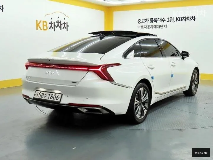 Kia K8 4