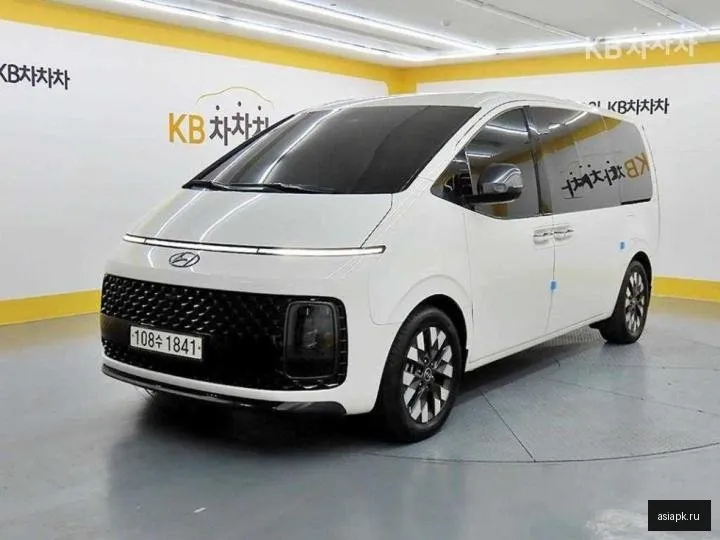 Hyundai Staria 2