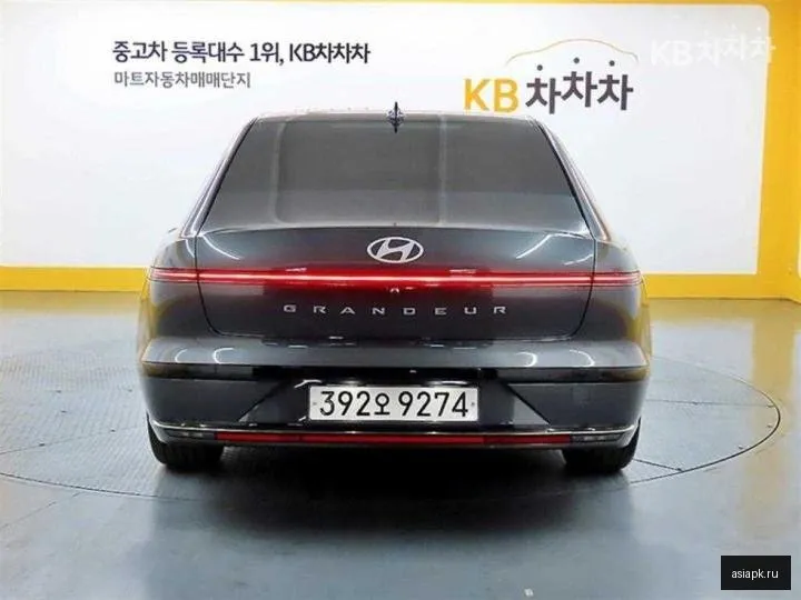 Hyundai Grandeur 3