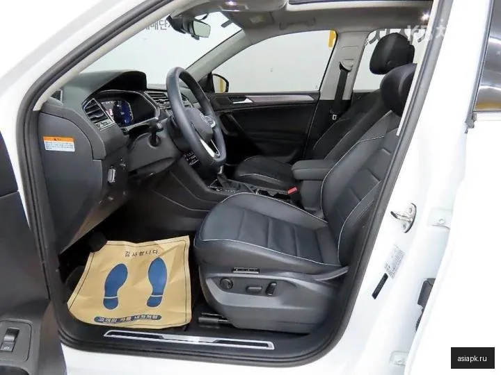Volkswagen Tiguan 5