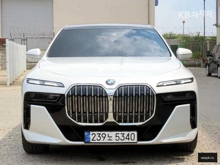 BMW 7-Series