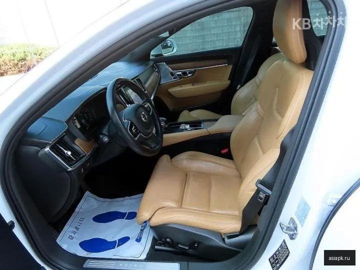 Volvo S90 5