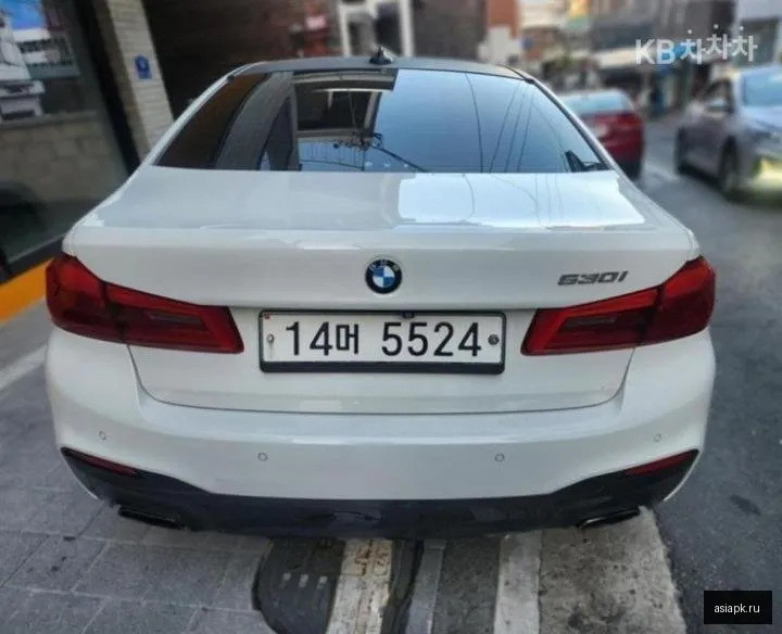 BMW 5-Series 3
