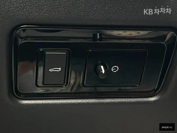 Jaguar XE 5
