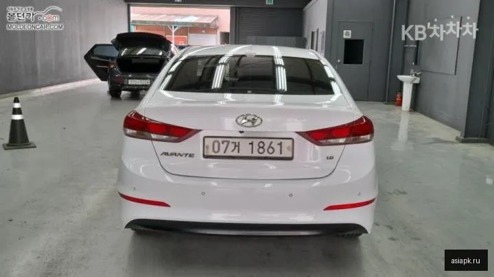 Hyundai Avante 4