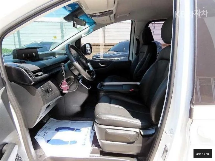 Hyundai Staria 5