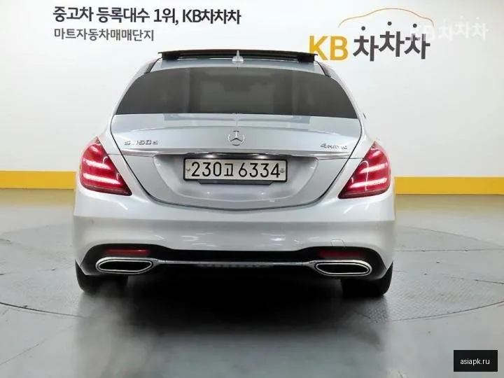 Mercedes-Benz S-Class 3