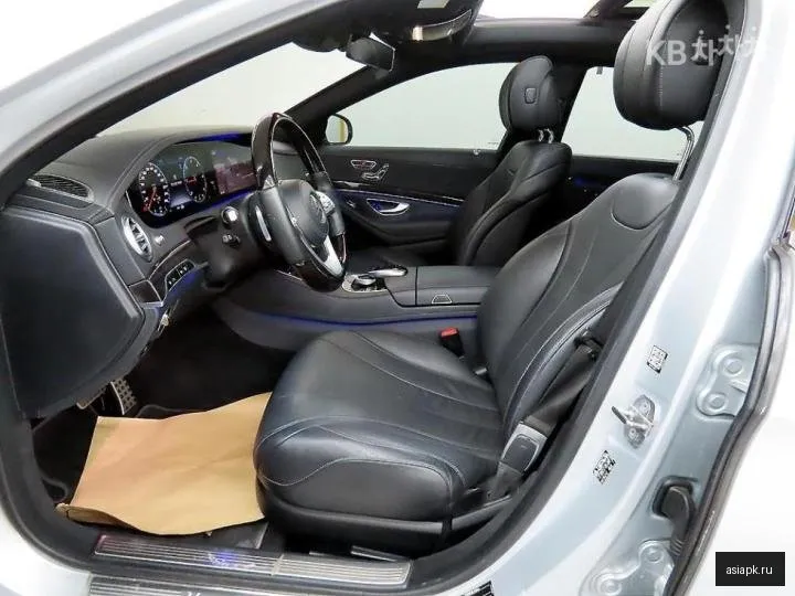 Mercedes-Benz S-Class 5