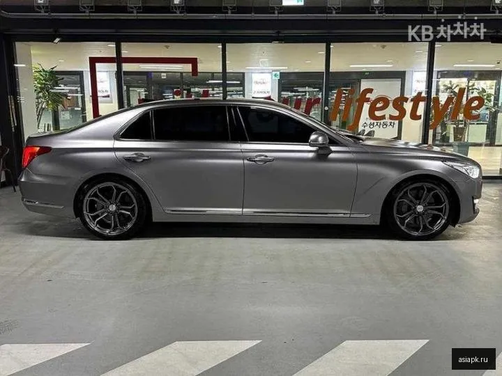Genesis G90 3