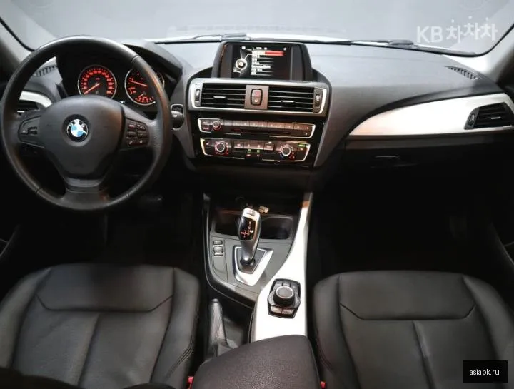 BMW 1-Series 5