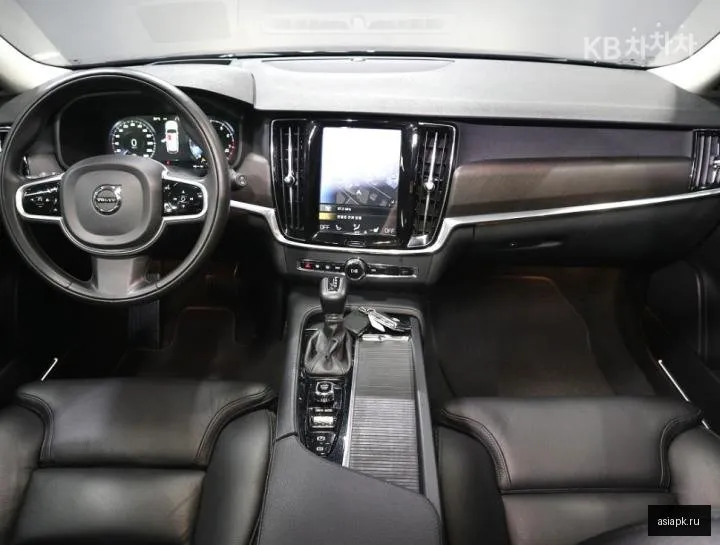 Volvo S90 5