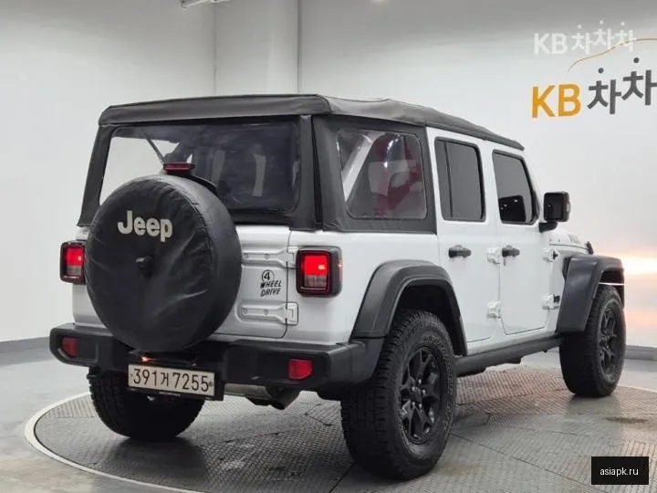 Jeep Wrangler 4