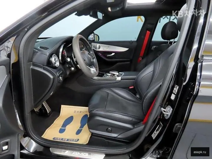 Mercedes-Benz GLC-Class 5