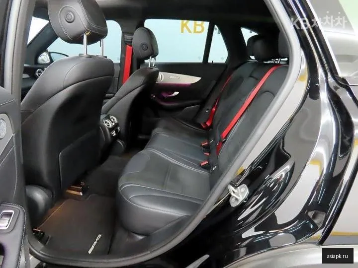 Mercedes-Benz GLC-Class 6
