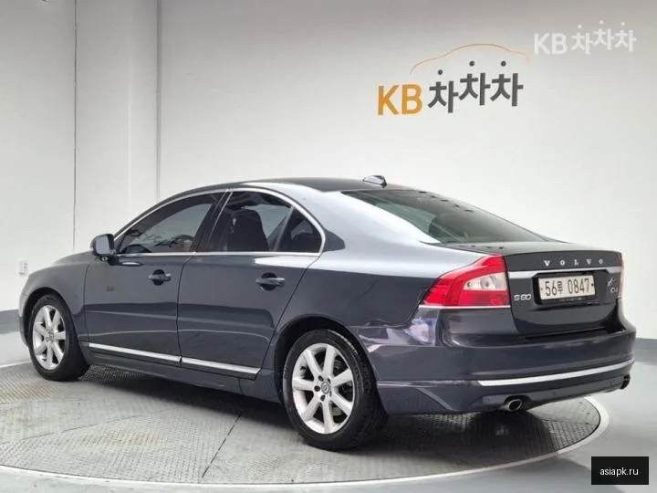 Volvo S80 2